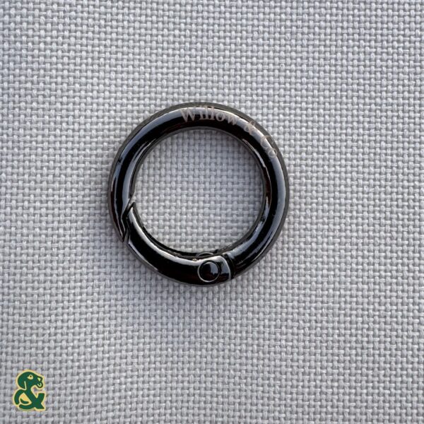 “O” Tag Ring